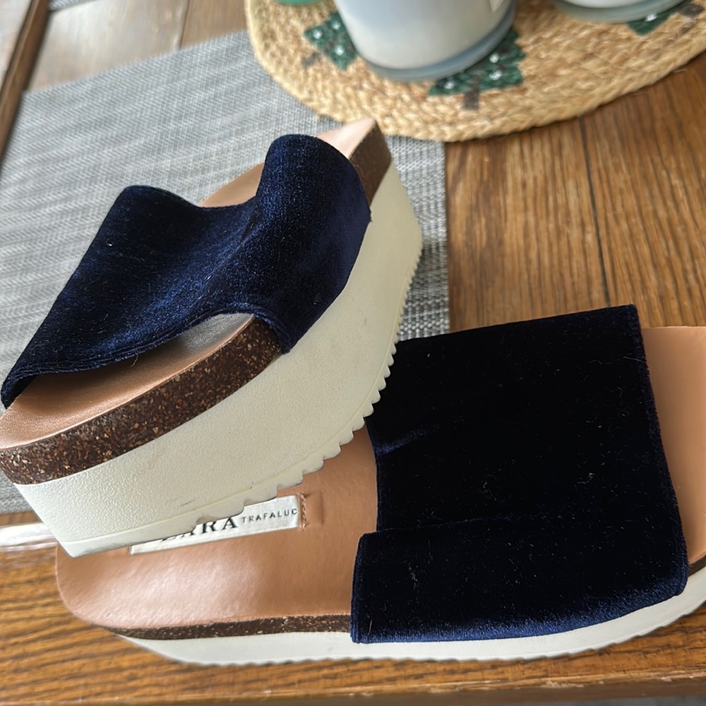 2 Inches Platform Slides - Zara Barely Worn Size … - image 1